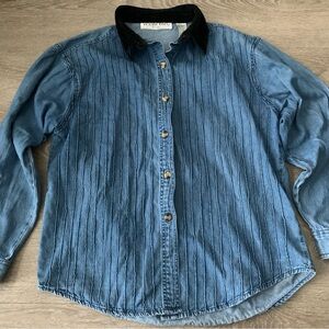 Victoria Jones Chambray Button Down Size PM